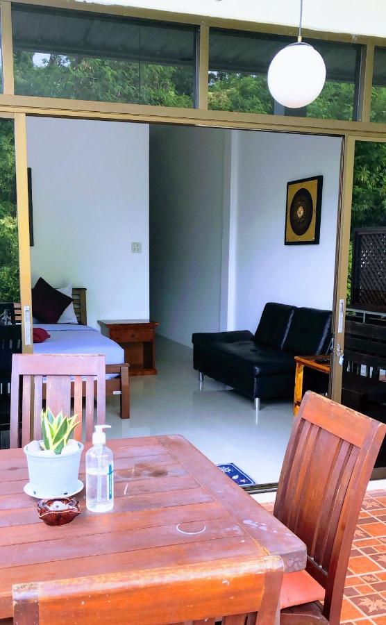 Daisy'S 2 Bedroom Family Home For Up To 5 Guests With Garden & Bbq Koh Samet Bagian luar foto