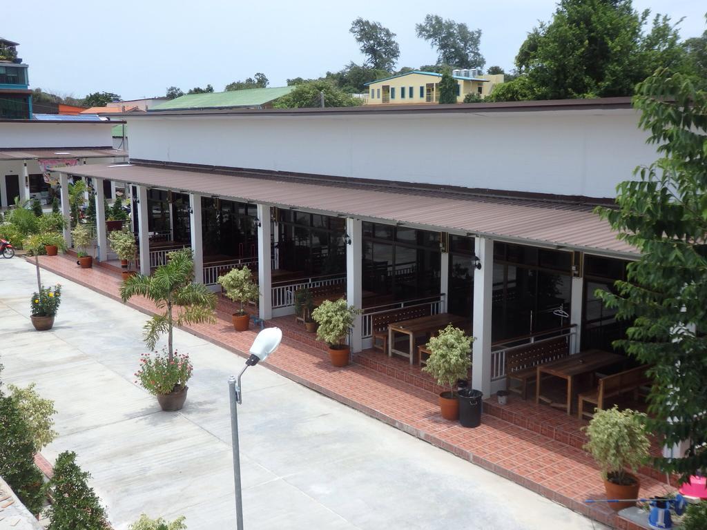 Daisy'S 2 Bedroom Family Home For Up To 5 Guests With Garden & Bbq Koh Samet Ruang foto