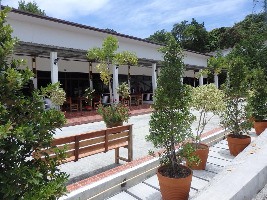 Daisy'S 2 Bedroom Family Home For Up To 5 Guests With Garden & Bbq Koh Samet Ruang foto